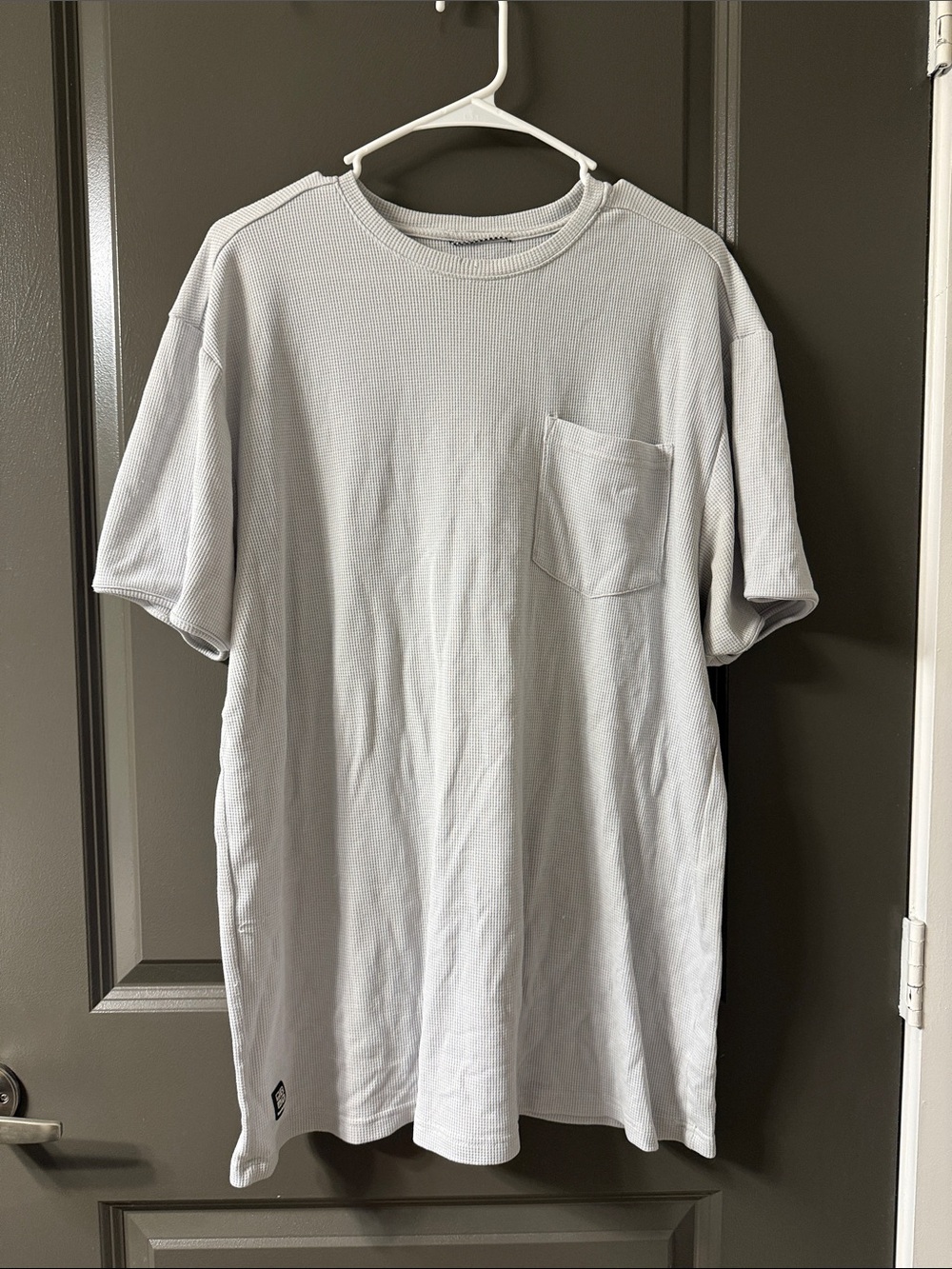 Men's Short Sleeve Pocket Tee — Light Gray Relaxed Fit